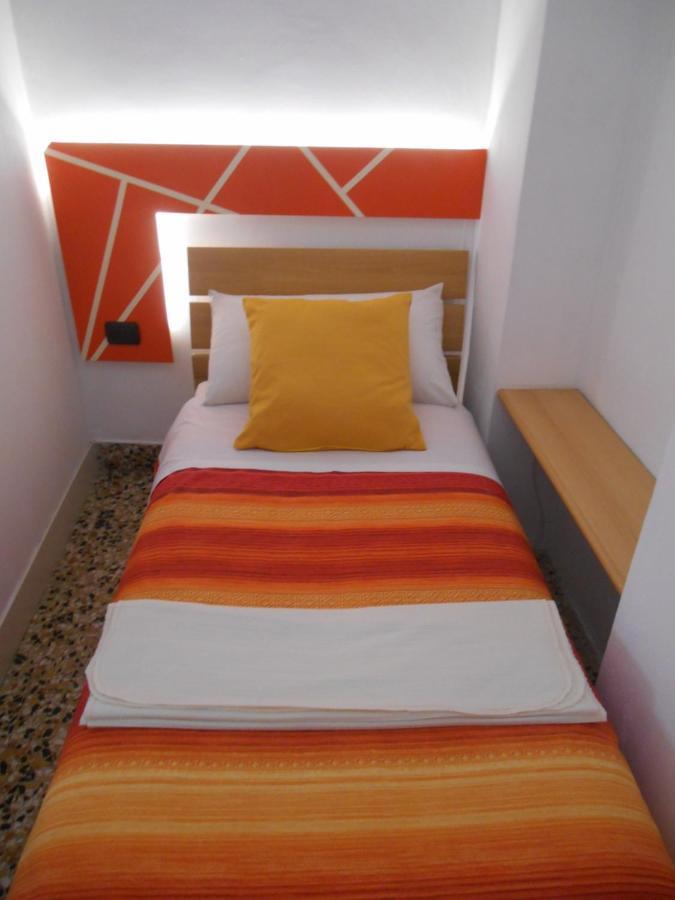 Le Rose Malpensa Bed & Breakfast Бусто Арсицио Екстериор снимка