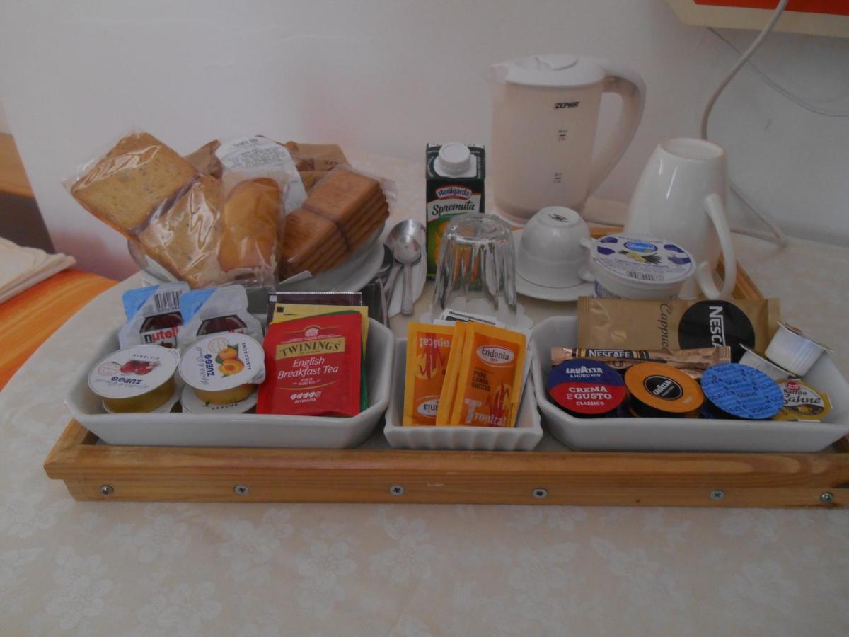 Le Rose Malpensa Bed & Breakfast Бусто Арсицио Екстериор снимка
