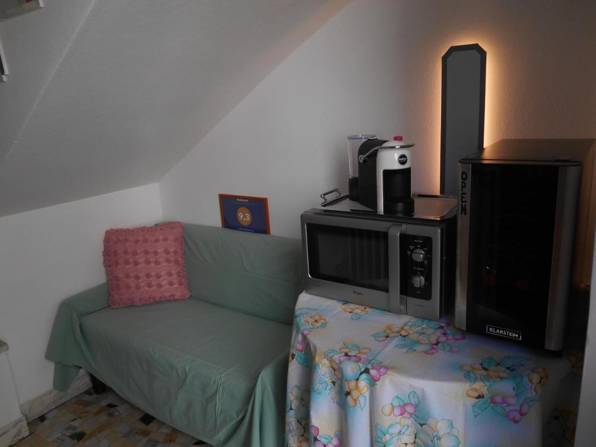 Le Rose Malpensa Bed & Breakfast Бусто Арсицио Екстериор снимка